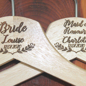 Personalised Bridal Wedding Hanger in Wood or White - Hanger Engraved Wedding Gift Bride, Bridesmaids and more - Floral Banner