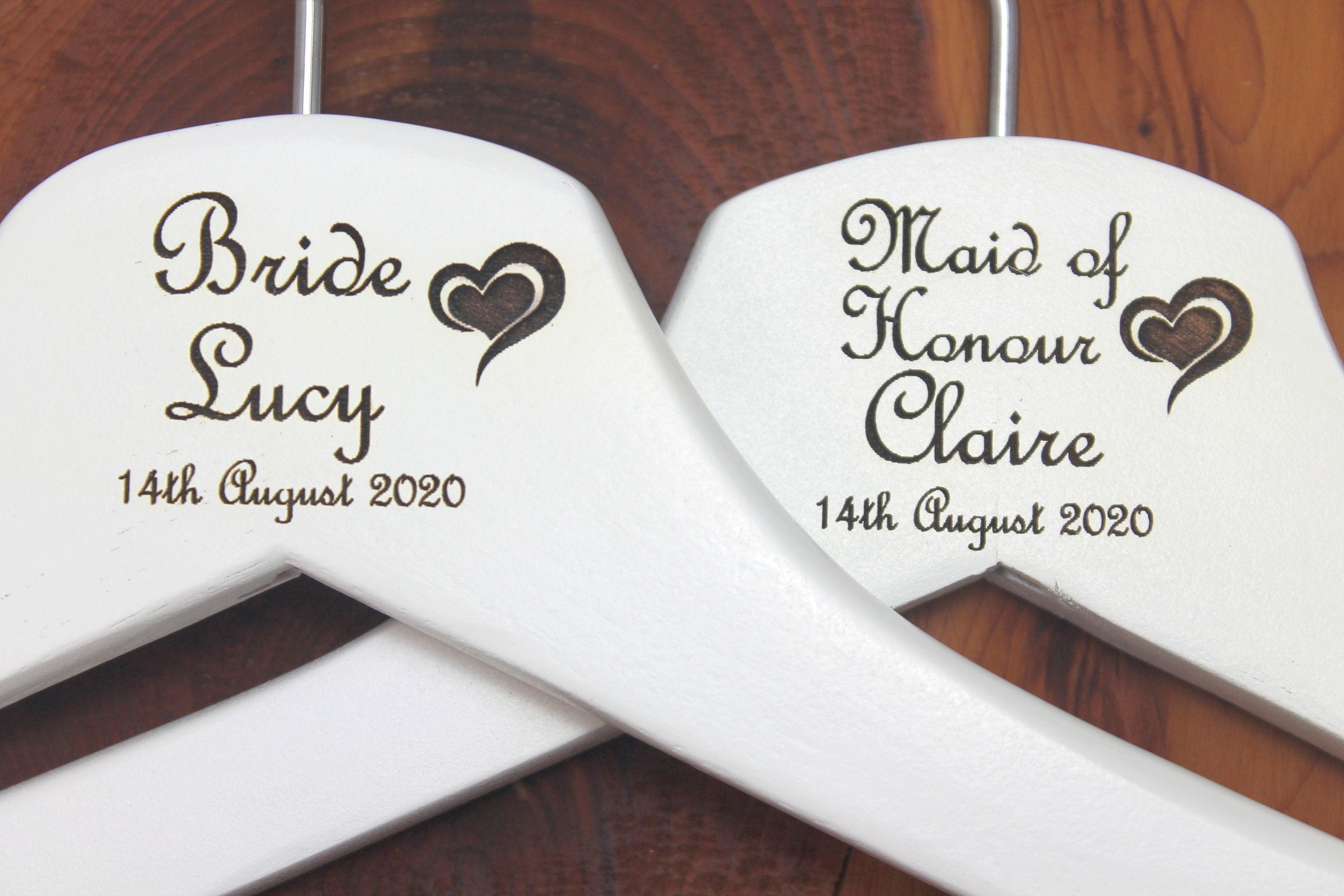 Personalised Bridal Wedding Hanger in Wood or White - Hanger Engraved Wedding Gift Bride, Bridesmaids and more - Deco Heart