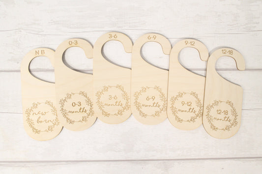 Baby Wardrobe Dividers - Baby Closet Dividers - Baby Shower Gift- New Baby Present - Nursery Decor - Wreath Set