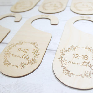 Baby Wardrobe Dividers - Baby Closet Dividers - Baby Shower Gift- New Baby Present - Nursery Decor - Wreath Set