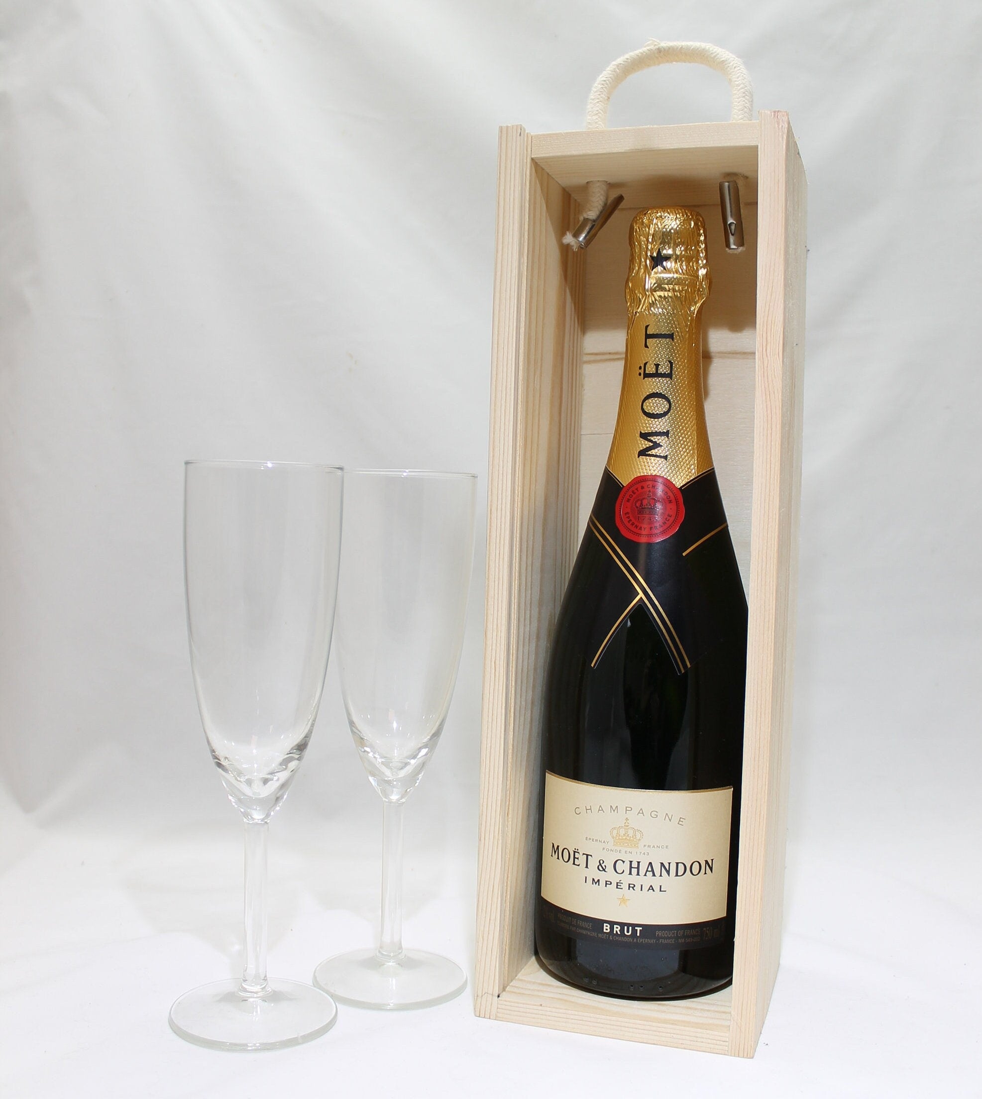 Personalised Engagement Bottle Box Customised Engagement Gift Present Personalised Engagement Champagne Wooden Wedding Bottle Box Gifts